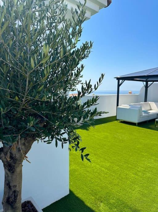 Oceanview Luxury Penthouse Apartment เอสเตโปนา ภายนอก รูปภาพ