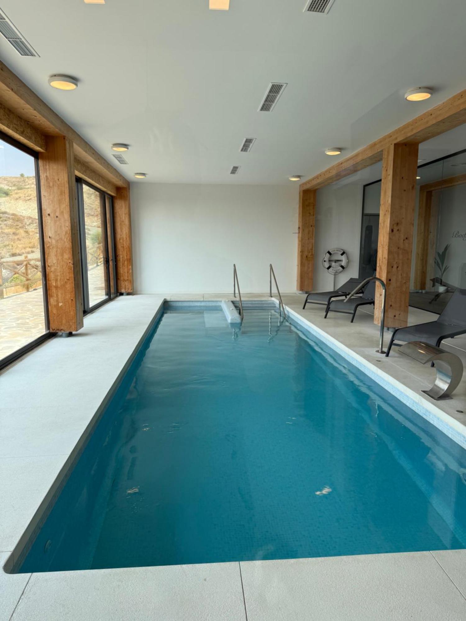 Oceanview Luxury Penthouse Apartment เอสเตโปนา ภายนอก รูปภาพ